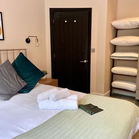 Pillow Menu! 1 Bed Garden Flat Finsbury Park لندن المظهر الخارجي الصورة