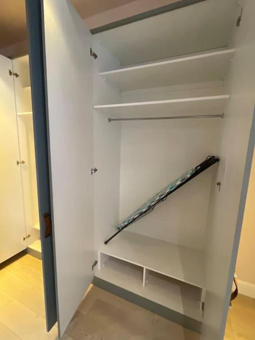 Pillow Menu! 1 Bed Garden Flat Finsbury Park لندن المظهر الخارجي الصورة