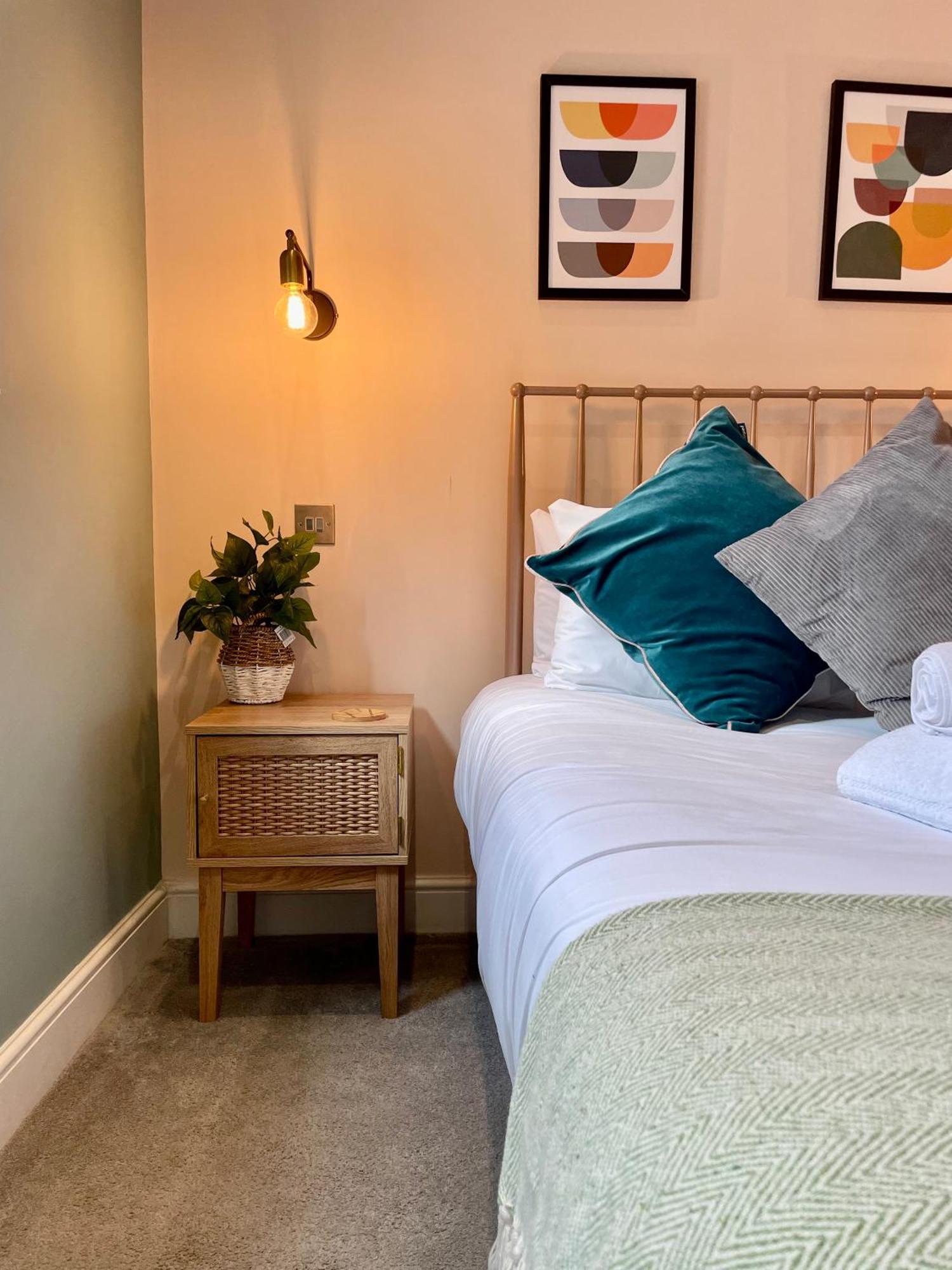 Pillow Menu! 1 Bed Garden Flat Finsbury Park لندن المظهر الخارجي الصورة