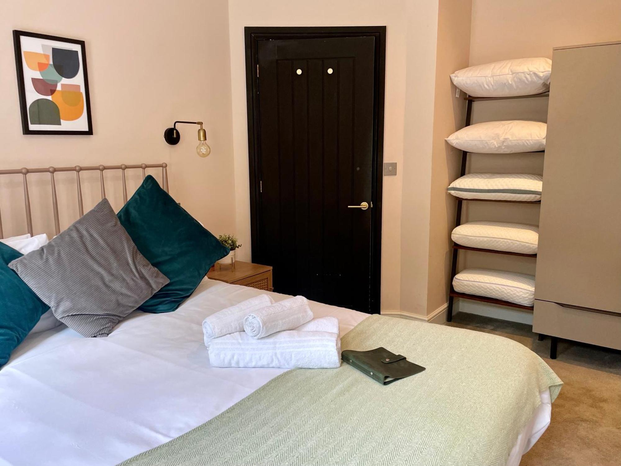 Pillow Menu! 1 Bed Garden Flat Finsbury Park لندن المظهر الخارجي الصورة